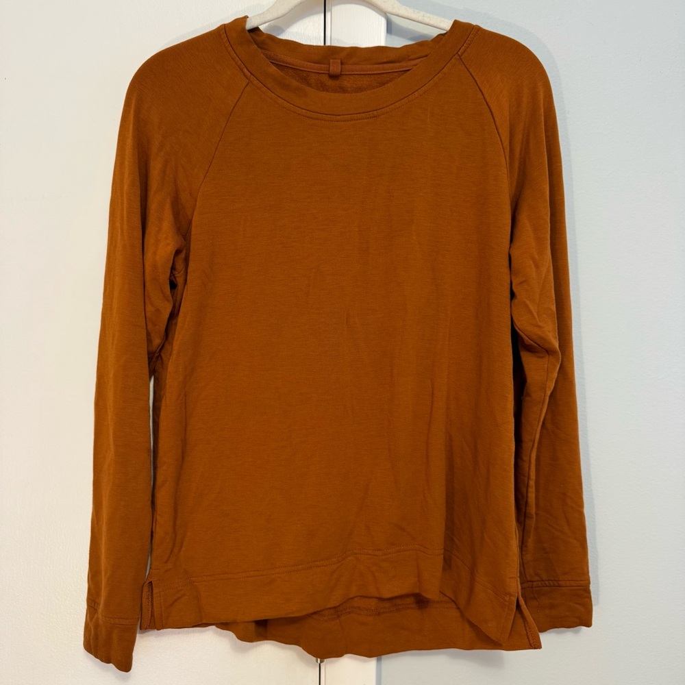 Loft Women's Long Sleeve Top in Teddy Brown Rust color. Size small
